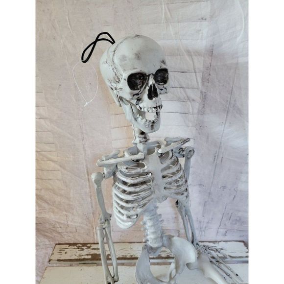 34" jointed skeleton Halloween prop hanging lawn decor home table - Picture 2 of 7